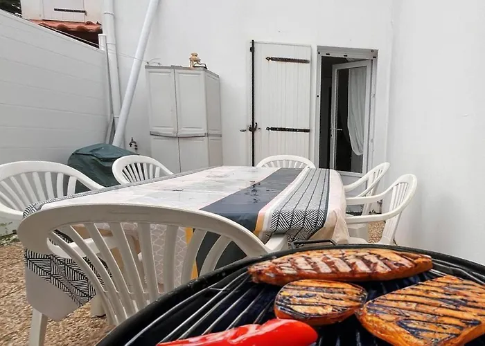 בית נופש Maison Du Bois - Baie Cayola - Terrasse Et Piscine *